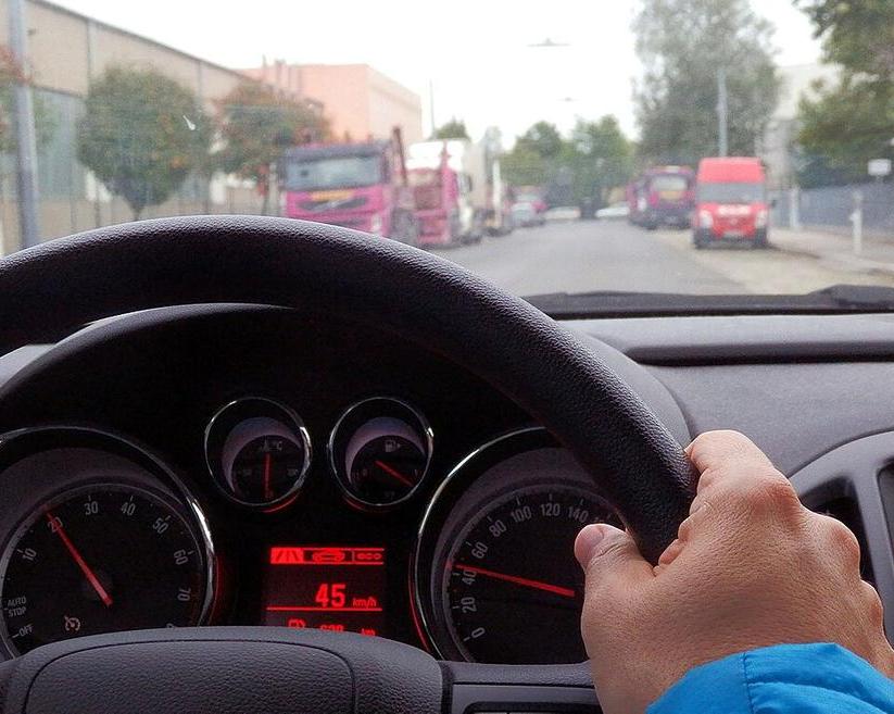 Почему нельзя слепо доверять показаниям спидометра и одометра автомобиля , а ABS может сработать когда не надо / Авто и транспорт / iXBT Live